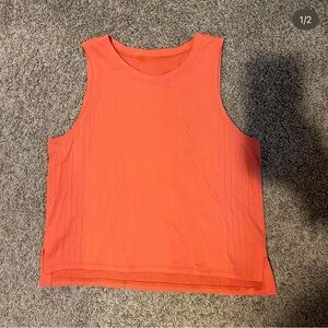 Lululemon tank top